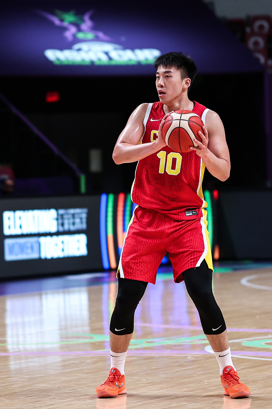 开云app-媒体人：王俊杰值得更多尊重&amp;他是青少年的榜样 踏实打球&amp;无花边