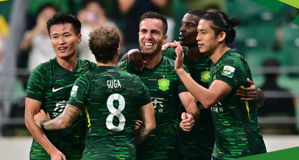 开云-北京国安4-0武汉三镇出现错判？法比奥被质疑假摔+骗点