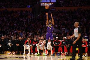 焦点大战火箭为何一直放湖人三分？东詹军训申京海王产生连锁反应